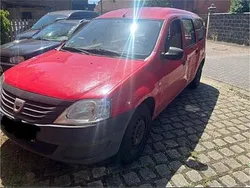 Rot Gebraucht 2009 Dacia Logan Limousine | 710 € (Guter Preis)