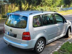 Silber Gebraucht 2004 VW Touran Van / Kleinbus | 2.500 € (Fairer Preis)