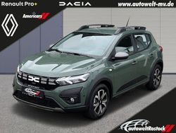 Grau Gebraucht 2023 Dacia Sandero Expression Kleinwagen | 14.900 € (Fairer Preis)