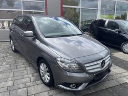 Mountaingrau metallic Gebraucht 2014 Mercedes B180 Van / Kleinbus | 11.900 € (Fairer Preis)