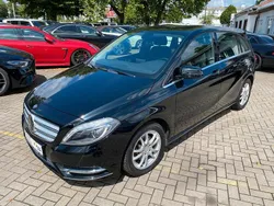 Schwarz Gebraucht 2012 Mercedes B200 Van / Kleinbus | 8.990 € (Fairer Preis)