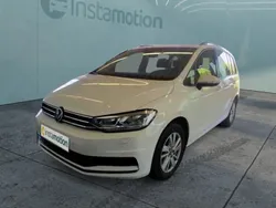 Weiß Gebraucht 2022 VW Touran Comfortline Van / Kleinbus | 31.880 € (Fairer Preis)