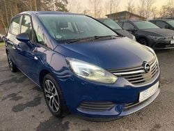 Blau Gebraucht 2018 Opel Zafira Tourer Edition Van / Kleinbus | 7.890 € (Fairer Preis)