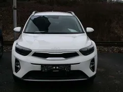 Schneeweiß Neu 2025 Kia Stonic Vision SUV | 26.490 € (Etwas zu teuer)