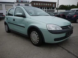 Grün Gebraucht 2002 Opel Corsa Comfort Limousine | 2.499 € (Fairer Preis)