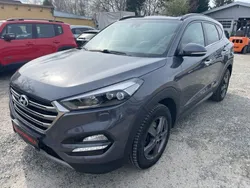 Grau Gebraucht 2015 Hyundai Tucson Style SUV | 11.999 € (Guter Preis)