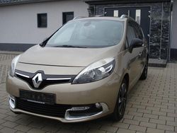 Braun Gebraucht 2015 Renault Scénic III Bose Edition Van / Kleinbus | 4.999 € (Fairer Preis)