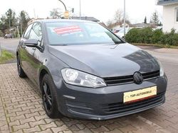 Grau Gebraucht 2013 VW Golf VII Trendline Limousine | 8.890 € (Etwas zu teuer)