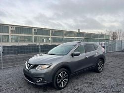 Grau Gebraucht 2015 Nissan X-Trail Tekna SUV | 5.800 € (Superpreis)