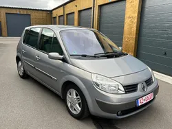 Grau Gebraucht 2004 Renault Grand Scénic II Van / Kleinbus | 1.900 € (Fairer Preis)