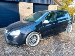 Schwarz Gebraucht 2006 VW Golf V R Limousine | 11.500 €