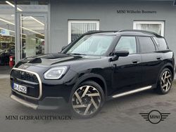 Schwarz Gebraucht 2025 Mini Countryman Favoured SUV | 42.999 €