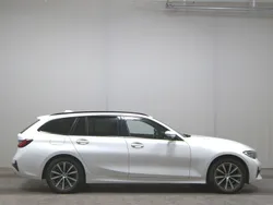 Weiss Gebraucht 2022 BMW 318 Sport Line Kombi | 19.890 € (Guter Preis)