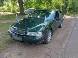 Grün Gebraucht 1999 Volvo S70 Limousine | 7.800 €