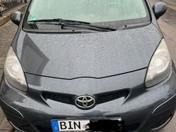 Grau Gebraucht 2008 Toyota Aygo Kleinwagen | 2.200 € (Fairer Preis)