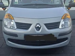 Grau Gebraucht 2005 Renault Grand Modus Van / Kleinbus | 4.300 €
