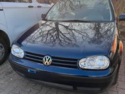 Blau Gebraucht 2001 VW Golf IV Kleinwagen | 2.200 € (Etwas zu teuer)