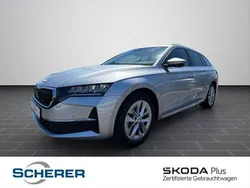 Brillantsilber metallic Gebraucht 2024 Skoda Octavia Selection Kombi | 26.580 € (Guter Preis)