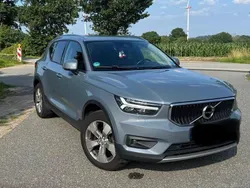 Grau Gebraucht 2020 Volvo XC40 Momentum SUV | 19.900 € (Fairer Preis)