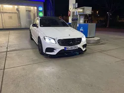 Weiß Gebraucht 2016 Mercedes E350 Limousine | 25.000 €