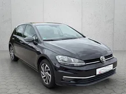 Schwarz Gebraucht 2017 VW Golf VII Sound Limousine | 13.790 € (Fairer Preis)