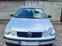 Silber Gebraucht 2004 VW Polo Kleinwagen | 1.300 €