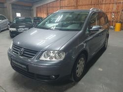 Grau Gebraucht 2006 VW Touran Highline Van / Kleinbus | 1.390 € (Superpreis)