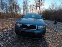 Grau Gebraucht 2006 Skoda Fabia Classic Kombi | 700 € (Guter Preis)