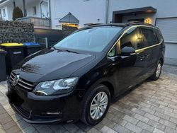 Schwarz Gebraucht 2016 VW Sharan Comfortline Van / Kleinbus | 17.600 € (Guter Preis)