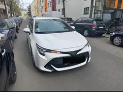 Weiß Gebraucht 2021 Toyota Corolla Hybrid Kombi | 21.000 € (Superpreis)