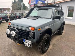 Grün Neu 2025 Lada niva SUV | 34.790 €