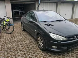 Schwarz Gebraucht 2004 Peugeot 206 CC Cabrio | 1.500 € (Fairer Preis)