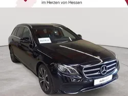 Schwarz Gebraucht 2020 Mercedes E300 Avantgarde Kombi | 24.990 € (Fairer Preis)