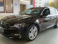 Braun Gebraucht 2016 Skoda Superb Style Kombi | 18.990 €