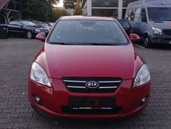 Rot Gebraucht 2009 Kia Ceed EX Limousine | 2.200 € (Guter Preis)