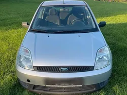 Silber Gebraucht 2004 Ford Fiesta Kleinwagen | 450 € (Superpreis)