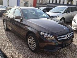 Citrinbraun metalliclack (metallic) Gebraucht 2015 Mercedes C200 Kombi | 12.990 € (Fairer Preis)