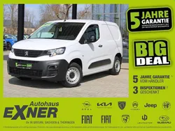 Weiss icy Gebraucht 2023 Peugeot Partner Premium Van / Kleinbus | 16.900 € (Guter Preis)