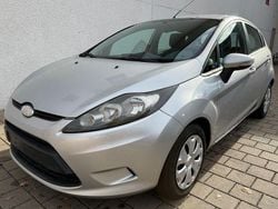 Silber Gebraucht 2009 Ford Fiesta Trend Limousine | 1.790 € (Fairer Preis)