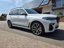 Weiß Gebraucht 2021 BMW X7 M Performance SUV | 71.900 € (Fairer Preis)