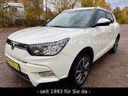 Weiß Gebraucht 2015 Ssangyong (KGM) Tivoli Sapphire SUV | 7.999 € (Teuer)
