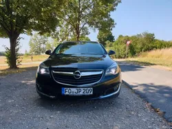 Schwarz Gebraucht 2016 Opel Insignia Kombi | 6.500 € (Fairer Preis)