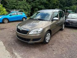 Braun Gebraucht 2012 Skoda Roomster Van / Kleinbus | 2.250 € (Etwas zu teuer)