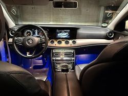 Andere farben Gebraucht 2017 Mercedes E220 Avantgarde Limousine | 12.000 €
