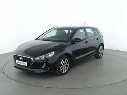 Schwarz Gebraucht 2017 Hyundai i30 Trend Limousine | 10.630 € (Fairer Preis)