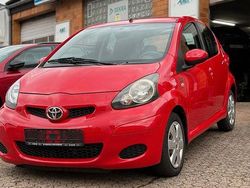 Rot Gebraucht 2012 Toyota Aygo Cool Kleinwagen | 2.999 € (Guter Preis)