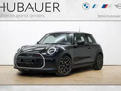 Schwarz Gebraucht 2022 Mini Cooper S Favoured Kleinwagen | 29.990 € (Fairer Preis)