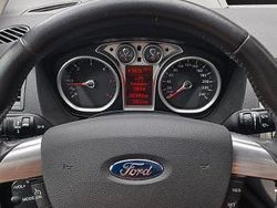 Braun Gebraucht 2011 Ford Kuga Titanium SUV | 7.199 € (Fairer Preis)