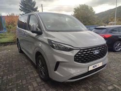 Grau Gebraucht 2025 Ford Tourneo Custom Titanium Van | 61.000 €