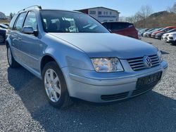 Blau Gebraucht 2003 VW Bora Pacific Limousine | 2.990 € (Etwas zu teuer)